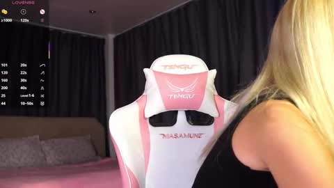 Snapshot of pink_princess_k chatting on October 2025 05:36:02 PM Kate online show from October 2025 05:36:02 PM