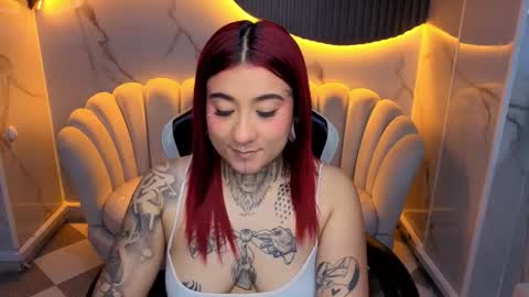 Snapshot of pink_tattoo_b chatting on November 2025 07:49:02 PM pink_tattoo_b online show from November 2025 07:49:02 PM