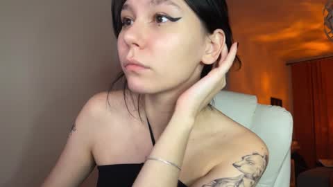 Snapshot of pinkdollylovv chatting on December 2024 10:02:02 PM pinkdollylovv online show from December 2024 10:02:02 PM