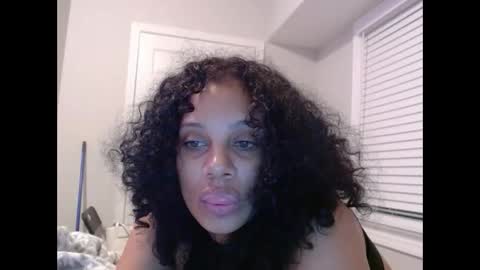 Snapshot of pinkmonae chatting on December 2024 06:27:01 AM pinksugar online show from December 2024 06:27:01 AM