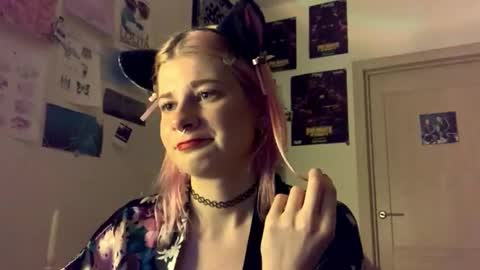 Snapshot of pinkvampire chatting on October 2025 08:50:01 PM Sara online show from October 2025 08:50:01 PM