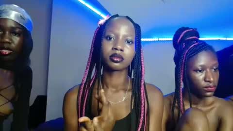 Pinky online show from November 2025 04:07:02 PM