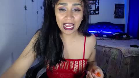 Snapshot of pinky_pinky_ chatting on December 2024 05:21:02 PM VIOLETA LOPEZ online show from December 2024 05:21:02 PM