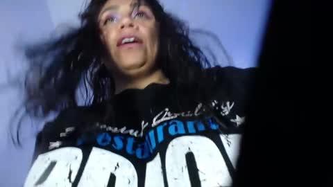 Snapshot of pinky_pinky_ chatting on January 2025 07:56:02 PM VIOLETA LOPEZ online show from January 2025 07:56:02 PM