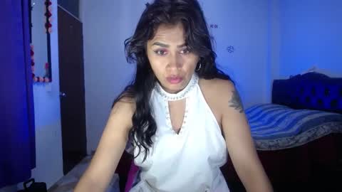 Snapshot of pinky_pinky_ chatting on February 2025 12:14:02 PM VIOLETA LOPEZ online show from February 2025 12:14:02 PM