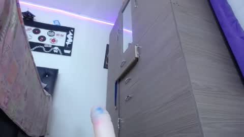 Snapshot of pinky_pinky_ chatting on October 2025 03:22:02 PM VIOLETA LOPEZ online show from October 2025 03:22:02 PM