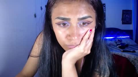 VIOLETA  follow me in pinky pinky  online show from January 2025 01:53:01 AM
