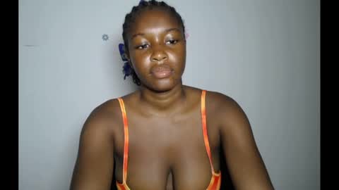 pinkykiki_247 online show from December 2025 04:00:01 PM