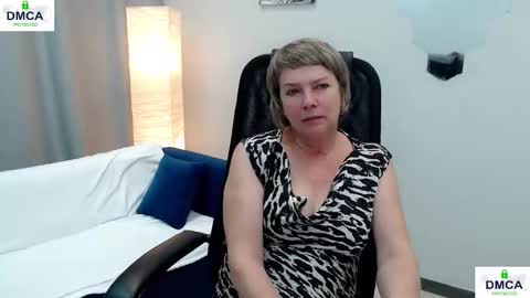 Bella online show from October 2025 04:57:02 AM