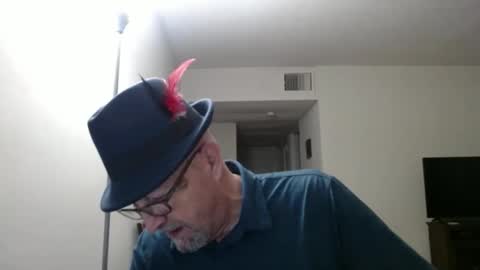 Snapshot of pipewizard chatting on January 2025 12:00:02 AM pipewizard online show from January 2025 12:00:02 AM