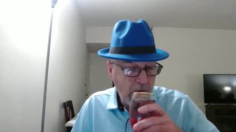 Snapshot of pipewizard chatting on January 2025 12:04:01 AM pipewizard online show from January 2025 12:04:01 AM