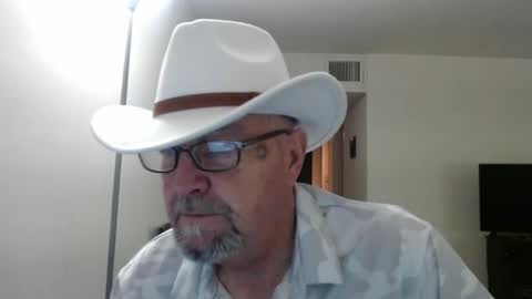 Snapshot of pipewizard chatting on February 2025 11:09:02 PM pipewizard online show from February 2025 11:09:02 PM