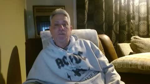 Snapshot of pirate334 chatting on February 2026 09:25:02 AM pirate334 online show from February 2026 09:25:02 AM