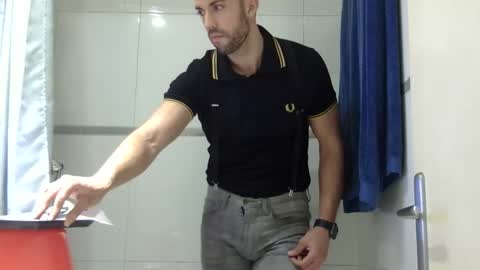 pitruki00 online show from March 2026 09:33:02 PM