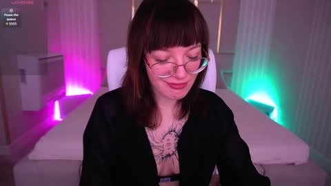 pixiepeachh online show from November 2025 07:28:01 AM