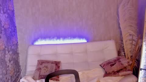 cris online show from November 2025 03:28:01 AM