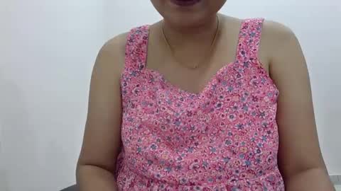 Piyu2306 online show from April 2026 06:54:02 PM