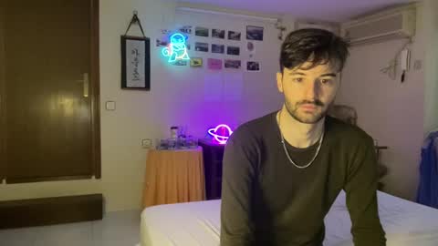 placebo14 online show from December 2024 04:57:01 PM