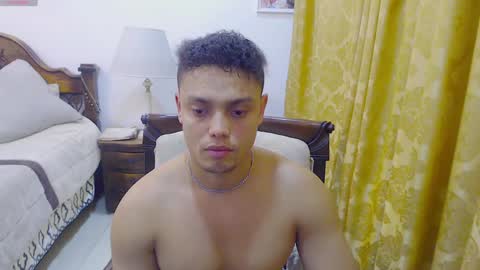 Snapshot of playboy_sex6 chatting on February 2025 12:54:01 AM PETER online show from February 2025 12:54:01 AM