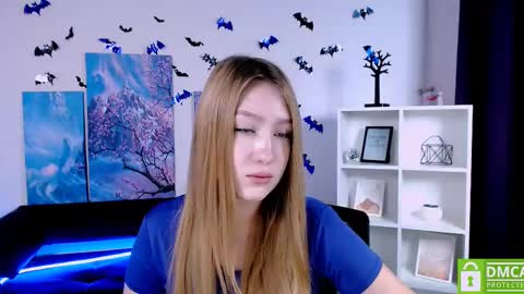 Sophie online show from December 2024 10:49:01 AM