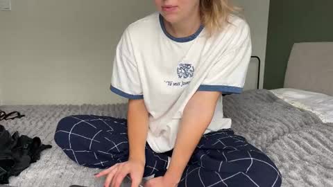 Snapshot of playmestation1 chatting on October 2025 11:46:02 AM call me Sara my ONLYFANS online show from October 2025 11:46:02 AM