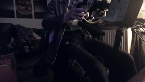 Hello ask me  . Im glad  to see you here in my room. Welcome PVT is open online show from January 2026 05:05:02 PM