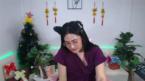 Ploysai online show from January 2025 03:29:01 PM