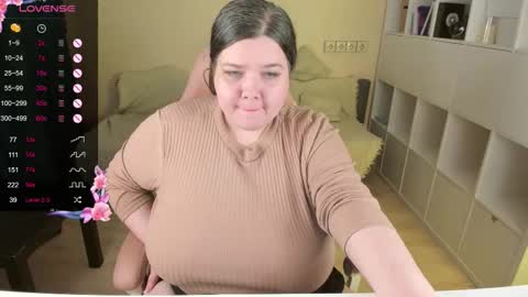 Snapshot of plum_pie__ chatting on November 2025 11:03:01 PM Alice online show from November 2025 11:03:01 PM