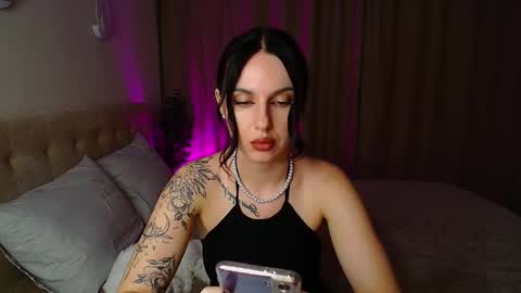 poison_inyour_mind online show from October 2025 04:18:01 PM