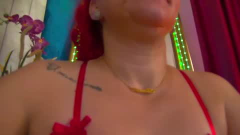 Snapshot of poison_milf_ chatting on June 2026 03:51:01 AM poison_milf_ online show from June 2026 03:51:01 AM
