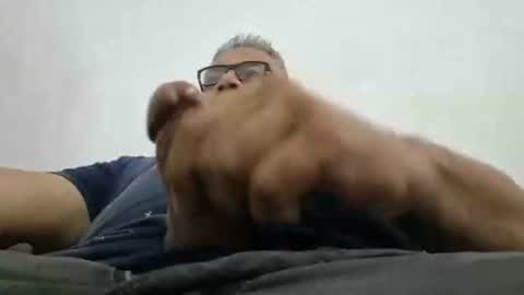 poli online show from February 2025 01:04:02 AM