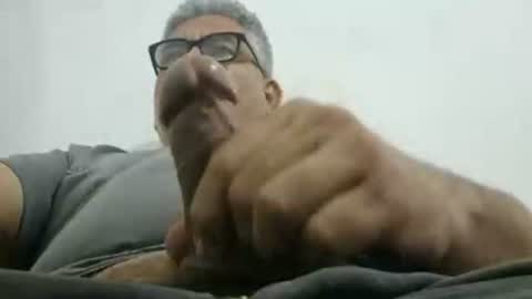 poli online show from September 2025 12:37:02 PM