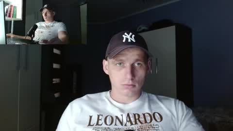 Poliglot online show from September 2025 12:32:01 PM