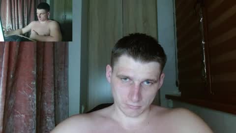 Poliglotjoe2 online show from April 2026 09:48:01 PM