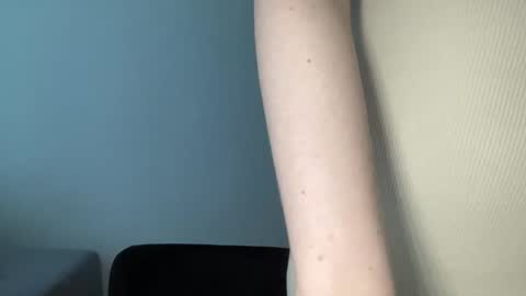 polishangel222 online show from May 2026 02:34:02 PM