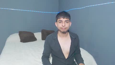 pollocol4u online show from February 2026 10:33:01 PM