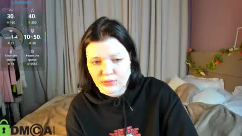 Polly online show from October 2025 01:48:02 AM