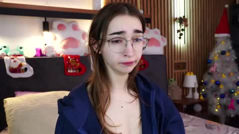 Polly online show from December 2025 08:10:01 AM