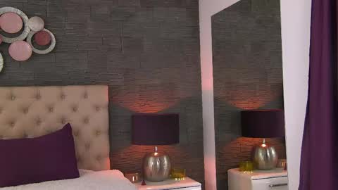 polly_curiouss online show from May 2026 04:01:01 PM