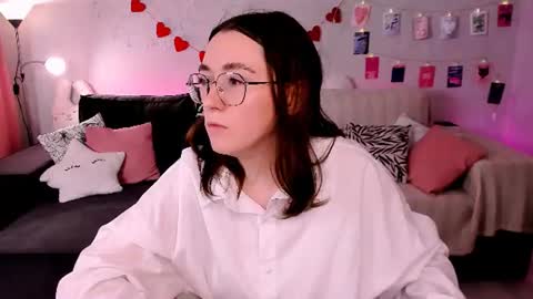 Snapshot of polly_pop_ chatting on July 2026 09:25:02 AM Polly online show from July 2026 09:25:02 AM