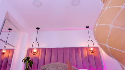 POLLY online show from April 2026 10:22:02 AM