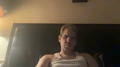 Snapshot of ponchynyc chatting on December 2024 01:28:01 AM PONCH online show from December 2024 01:28:01 AM