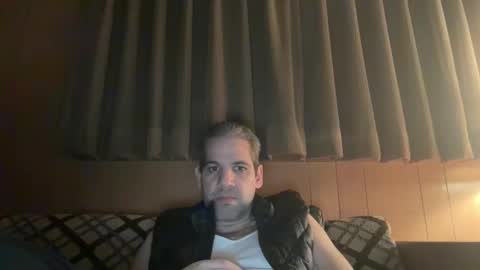 Snapshot of ponchynyc chatting on February 2025 04:14:02 AM PONCH online show from February 2025 04:14:02 AM