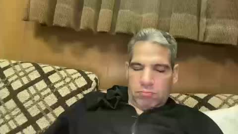 Snapshot of ponchynyc chatting on October 2025 05:39:02 AM PONCH online show from October 2025 05:39:02 AM