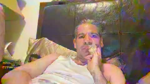 Snapshot of ponchynyc chatting on May 2026 02:05:01 AM PONCH online show from May 2026 02:05:01 AM
