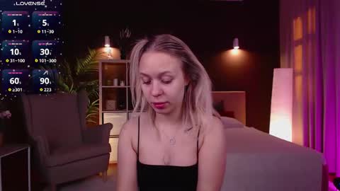 Snapshot of pooja_hegde chatting on September 2025 01:10:01 AM Eva online show from September 2025 01:10:01 AM