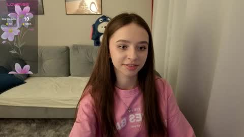 Snapshot of poopl_19 chatting on January 2026 02:04:01 AM Cindy online show from January 2026 02:04:01 AM