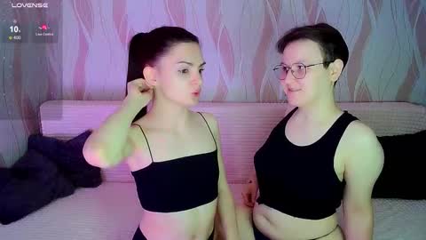 Ana and Tati online show from October 2025 01:36:02 AM