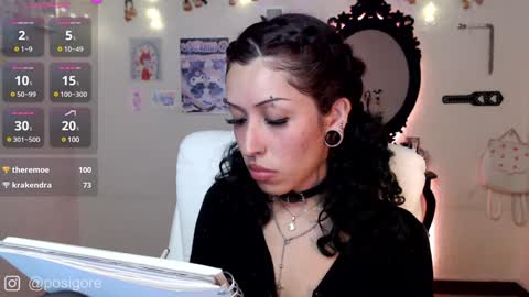 Snapshot of posigore chatting on December 2024 09:28:01 PM Anna Goth independient model online show from December 2024 09:28:01 PM