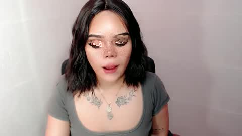 Snapshot of preciousangel69xxx chatting on February 2025 02:05:02 AM MAXXINE online show from February 2025 02:05:02 AM